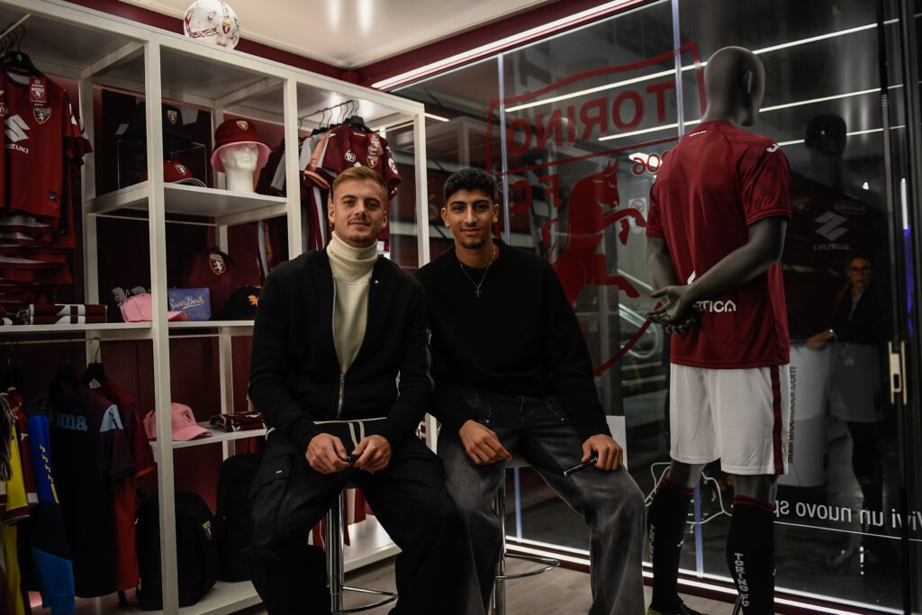 Meet and Greet whit Torino's Ivan Ilic and Torino’s Zanos Savva during the Serie A soccer match between Torino and Como at the Stadio Olimpico Grande Torino in Turin, north west Italy - Friday, October 25, 2024. Sport - Soccer . (Photo by Alberto Gandolfo/LaPresse)